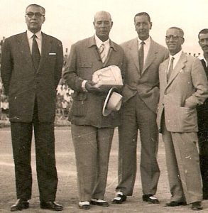 Antonio Perera (derecha), durante el homenaje tributado a Ricardo Zamora en la capital tinerfeña, en 1951
