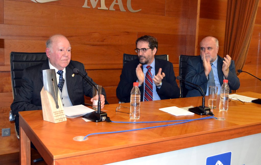Eliseo Izquierdo, Juan Galarza y Salvador García Llanos. FOTO: JOSÉ LUIS RODRÍGUEZ