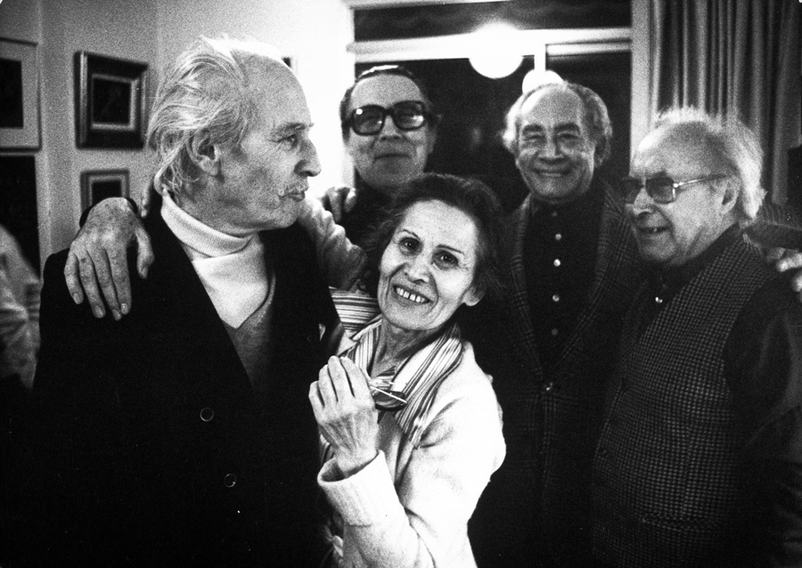 Luc Peire. Domingo Pérez Minik, Luc en Jenny Peire, Pedro García Cabrera y Eduardo Westerdahl. 1979. FOTO: FUNDACIÓN PGC