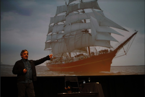 Juan Pablo Meneses, fundador de la plataforma Portable Journalism. (Belén Fernández / El Mundo)