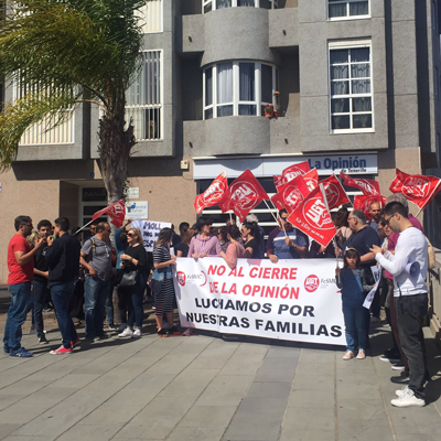 Concentración de trabajadores de 'La Opinión de Tenerife'.