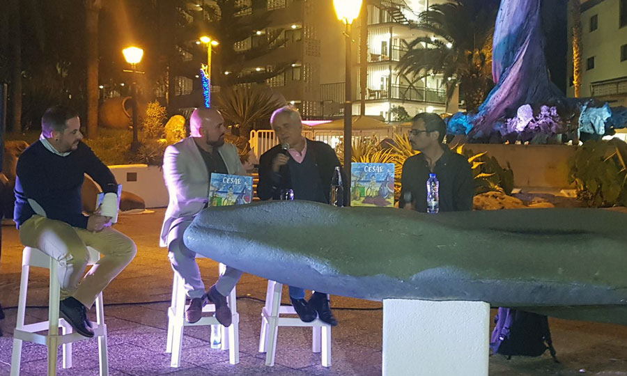 Un momento del acto de presentación de la obra a la 'sombra' de 'Barlovento'.