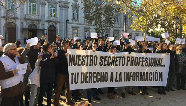 Concentración celebrada el 14 de diciembre de 2018 en Madrid, en defensa del secreto profesional. (FAPE)