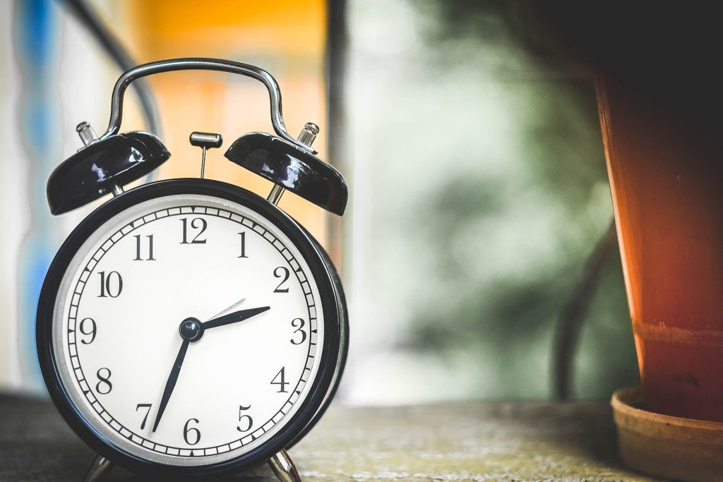 La frase “Una hora menos en la Comunidad Canaria” llegó para quedarse. (PIXABAY)