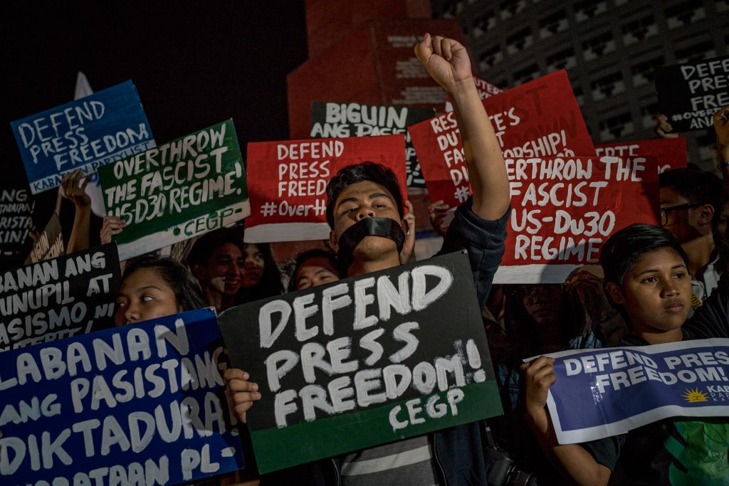 Protesta en Filipinas por ataques a la libertad de prensa. (TIME MAGAZINE)
