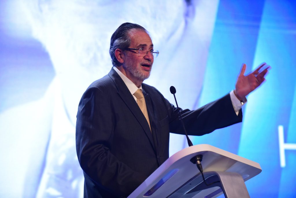 Miguel Henrique Otero en la entrega del premio ‘Taburiente’ de la Fundación Diario de Avisos. (DA)