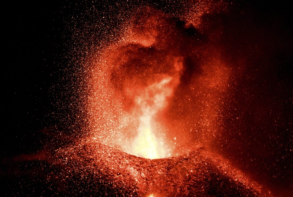 Imagen reciente del volcán de La Palma. (EL MUNDO)