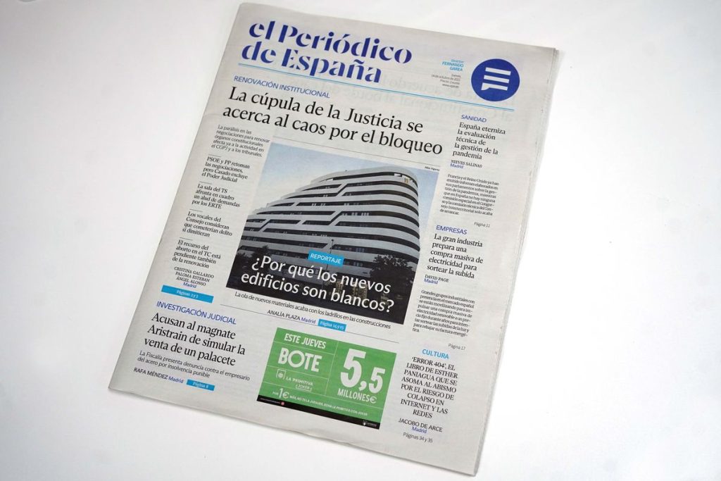 Portada de 'El Periódico de España'. (DAVID CASTRO)