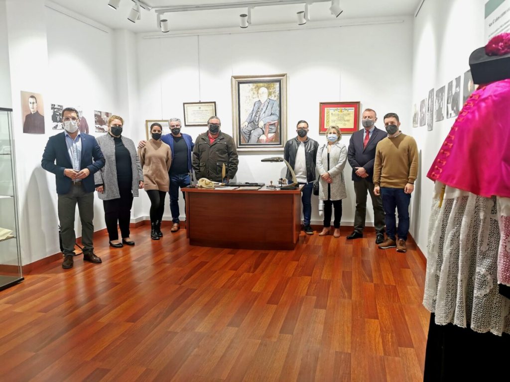 Inauguración de la Exposición dedicada al Padre Siverio. (AYTO LOS REALEJOS)