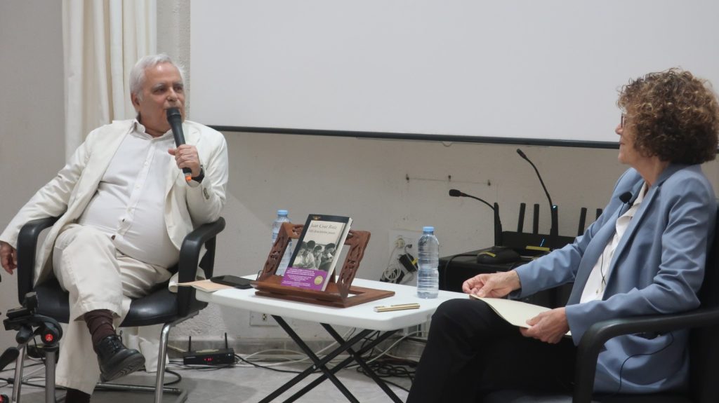 Un instante de la presentación del libro de Juan Cruz. (AYTO PUERTO DE LA CRUZ)