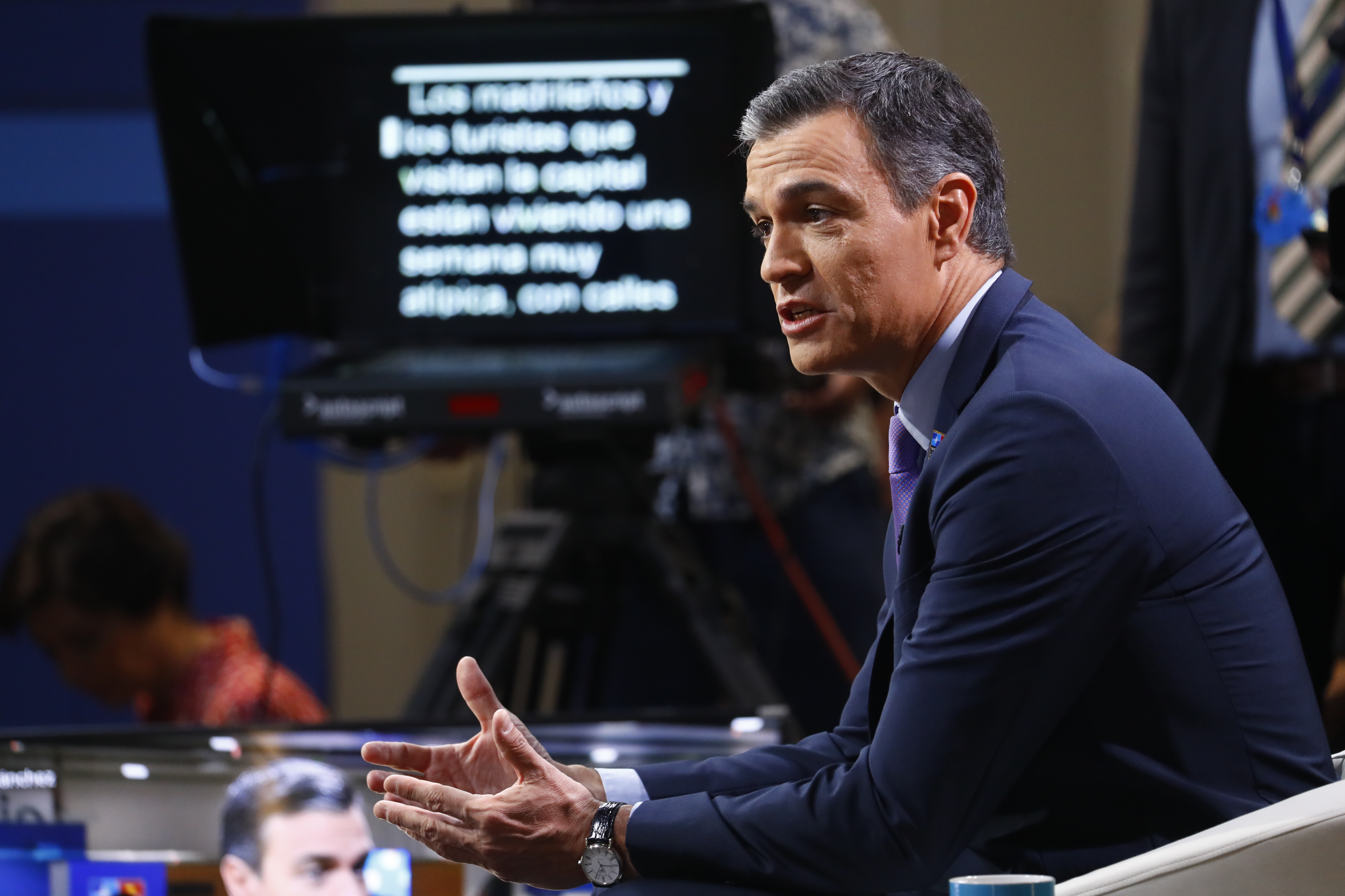 El presidente del Gobierno, Pedro Sánchez, durante una entrevista en RTVE. (LUIS SEVILLANO)