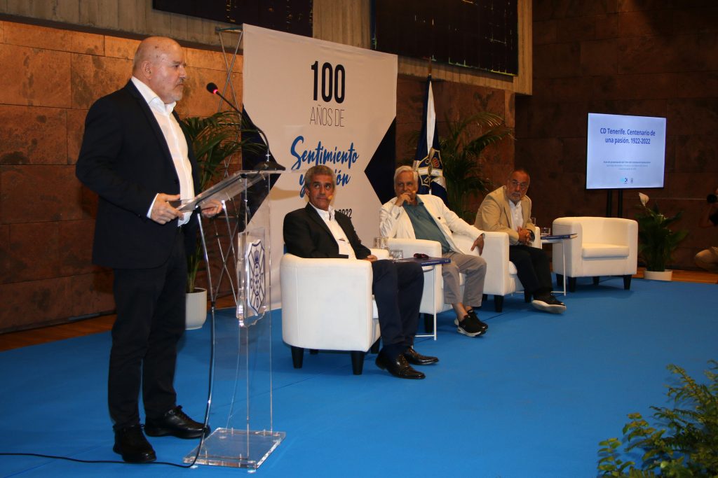 Acto de presentación del libro ‘Centenario de una pasión’. (JLR)