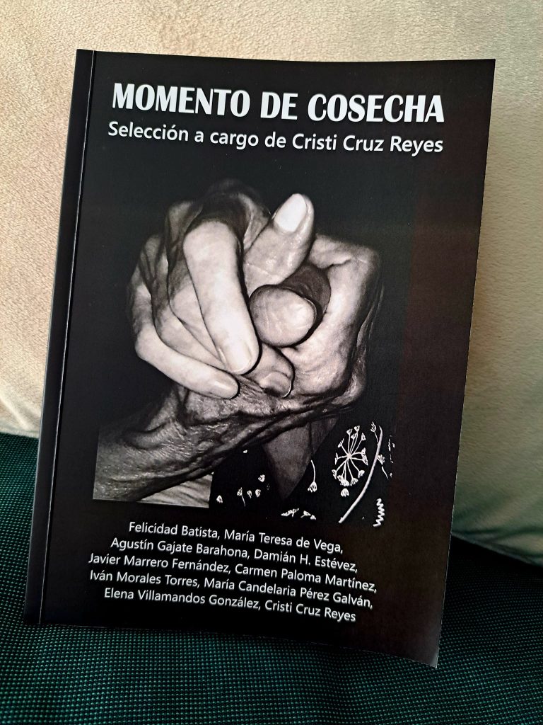 El volumen reúne relatos y poemas.