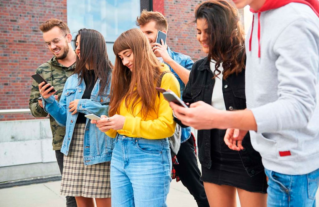 Jóvenes de la Generación Z.
