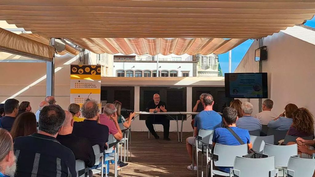 Agustín Gajate, en el acto celebrado el 14 de junio en la Biblioteca Insular.
