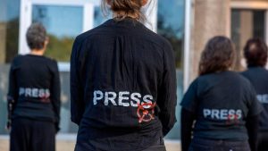 Una manifestación a favor de la libertad de prensa en Tel Aviv, el 3 de enero de 2025