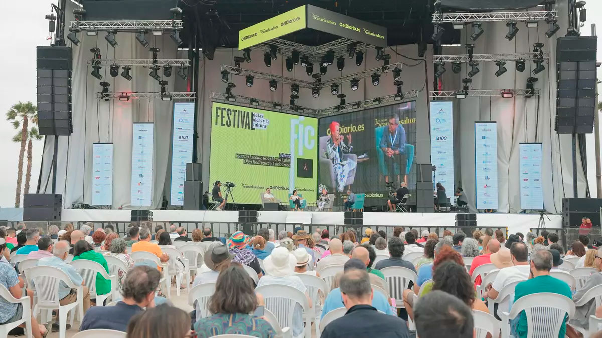 Mesa sobre el futuro del periodismo con Ignacio Escolar, Olga Rodríguez, Rosa María Calaf y Carlos Sosa en el Festival de las Ideas y la Cultura.