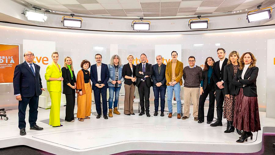 Foto de familia de la Jornada de Medios Públicos. (José Manuel Ortega Elgueta / RTVE)