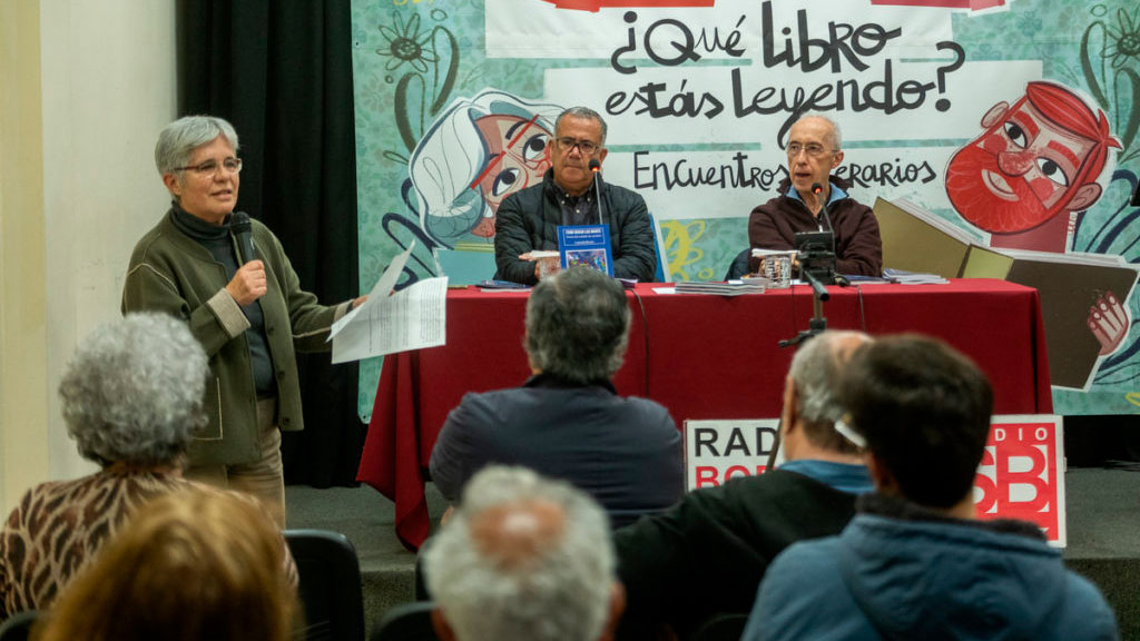 Presentación del poemario ‘Como miran los mares’