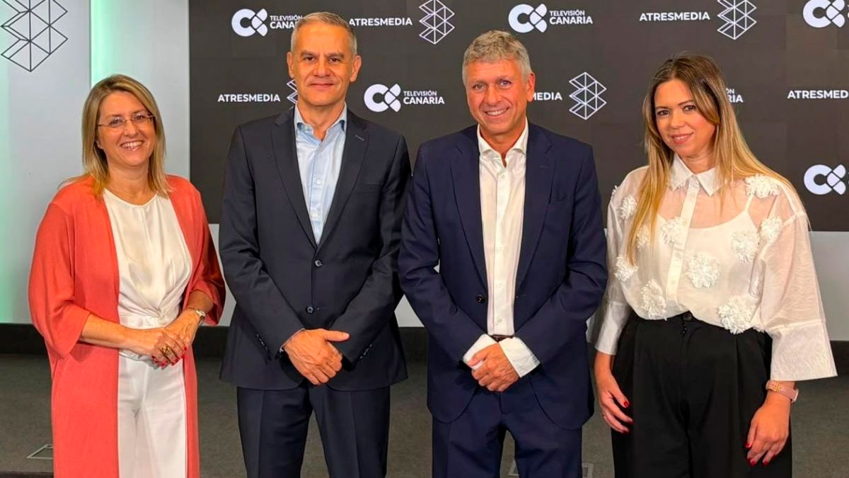 Desde la izquierda, Patricia Pérez, César Toledo, Santiago González y Pilar Auserón.