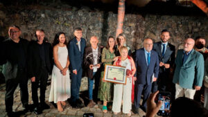 Entrega del Drago de Honor a la Plataforma Cívica SOS Salvar la Playa.